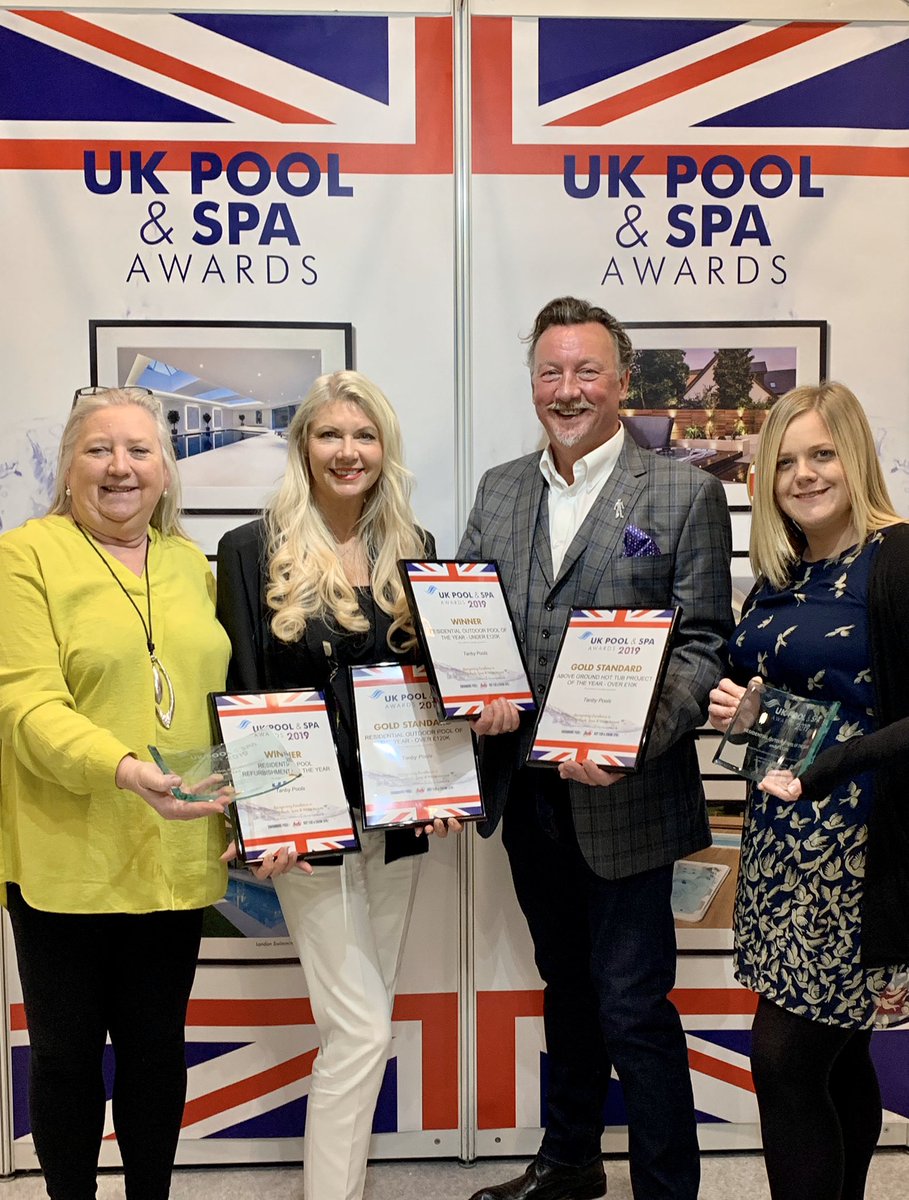 UKPoolSpaAwards's tweet photo. @TanbyPools collected their @UKPoolSpaAwards trophies at the @SPATEX_show
#ukpoolandspaawards #ukpoolawards #spaawards #swimmingpoolawards #hottubawards #poolbuilders #tanbypools https://t.co/TpKsym8ecz