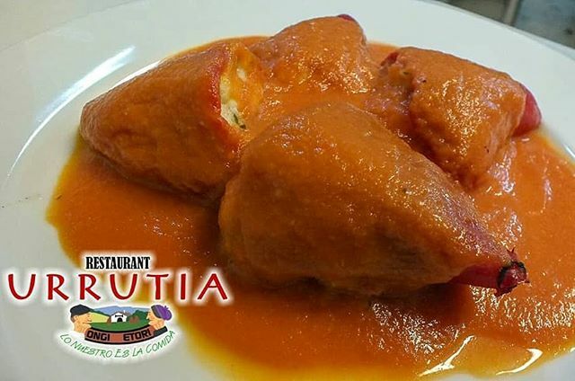 ¡Disfruta nuestros Pimentos Rellenos! 
Continúa la Tradición desde 1962 "Lo Nuestro es la Comida" 
#Urrutia #elmenuvirtual #cocina #foodie #cocinavasca #ccs #pimientosrellenos ¡Disfruta nuestros Pimentos Rellenos! 
Continúa la Tradición desde 1962 "Lo Nuestro es la Comida" 
…
