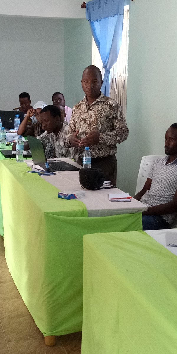 drabainc's tweet photo. @ShambanSolution 
GREEN BEANS FOR YOUTH JOB CREATION

 Shambani Solutions has entered into a partnership with Kenyan based company (Frigocan) to link youth to green beans production under Contract farming  for accessing employment and increase income in Babati  @eaciidea https://t.co/YFEERJ21dC