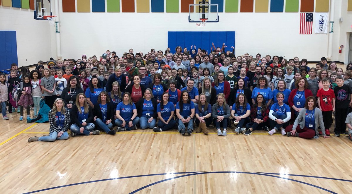 CathyGundersen's tweet photo. #ilovepublicschools @NElovesPS @nebobcats https://t.co/QwXFMNwfk6