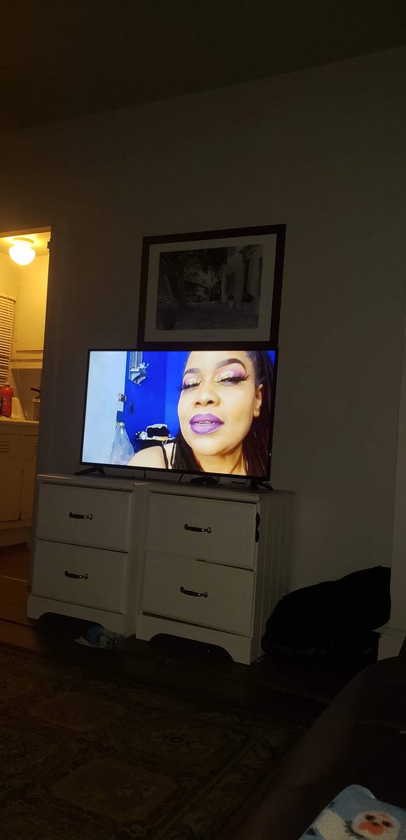 nalumali_mua's tweet photo. When ya Sis, Jai, casts you on her TV to make you larger than life. . . 🥰😍😘💙💙💙💙💙#MakeUpLive #FB #MUA #makeupartist #slay #Beauty #MakeupOver40 #FacesByNalumali #beauty #Nalumali #makeup #BeatFace https://t.co/vuq7Xlveji