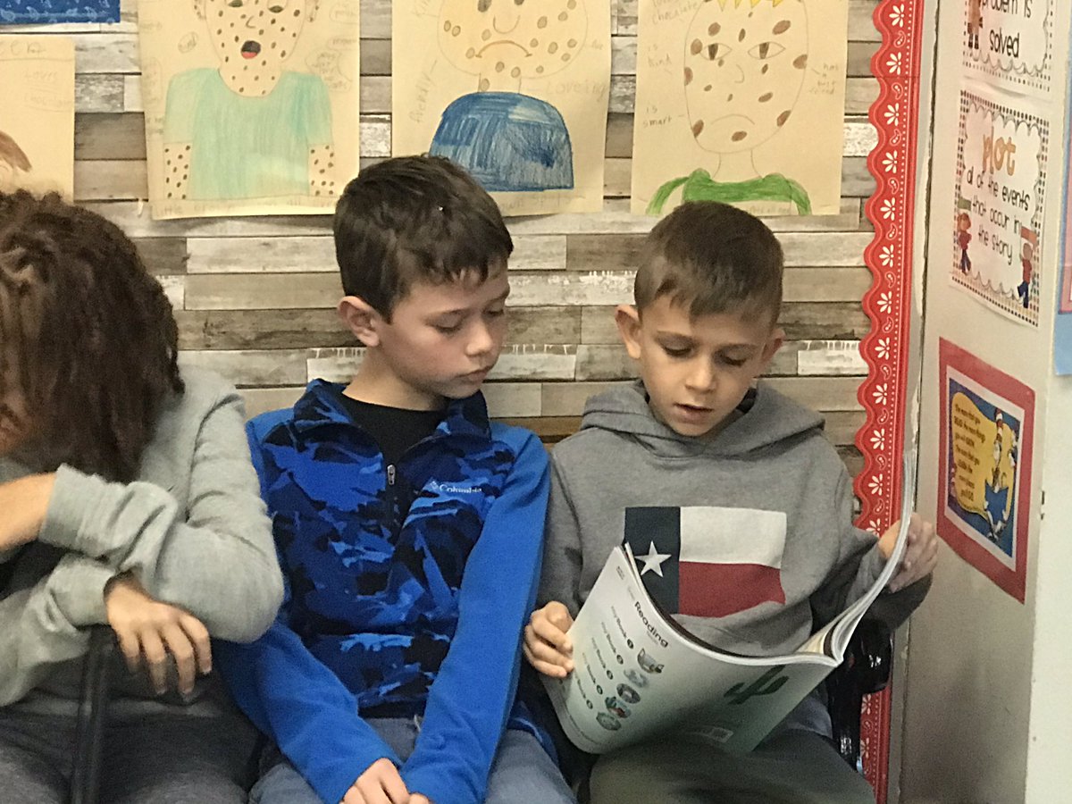 greenla35's tweet photo. 1st grade reading stories to us and sharing their procedural writing. Way to go 1st grade! @Keiserml @MorningsideES https://t.co/f7JmkDSYGO