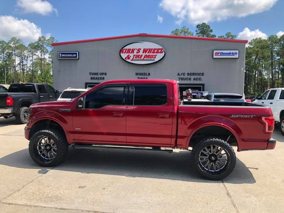 KirksWheel_TP's tweet photo. Check out that lift! If you are in the market for a lift or leveling kit, we've got you covered. Stop in and we'll be happy to assist you! https://t.co/uXQKtrGDs7