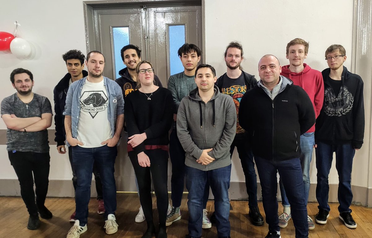 light_in_chaos's tweet photo. Supercomics VS Kwan, les deux studios éphémères de création se rencontrent. Les idées fusent ! 🤯
#hackathon #ultrackathon #interefx #vfx #challenge #tempsreel #interactivite #3D #Enghien @interefx https://t.co/8dRmlGoOSM