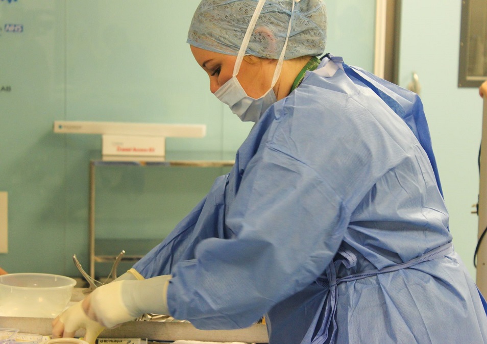 SYhealthcare's tweet photo. Specialists @SheffChildrens in collaboration with @OUHospitals are providing children and young people about to start cancer treatment like chemotherapy and radiotherapy with the opportunity to plan for the future through fertility preservation

Read more👉https://t.co/CCdU5lBNN3 https://t.co/nkKWxDC3sY
