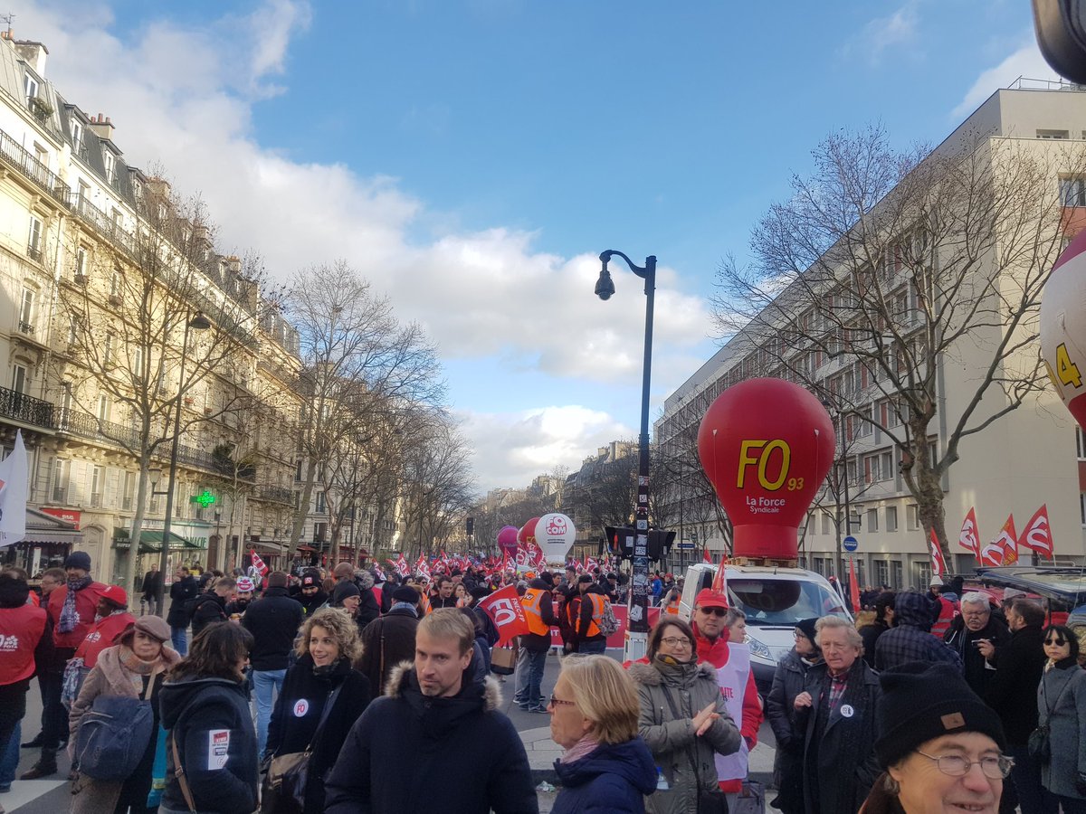 force_ouvriere's tweet photo. Le cortège parisien en FOrce pour nos #retraites ! #greve29janvier https://t.co/8ECpvORsWc