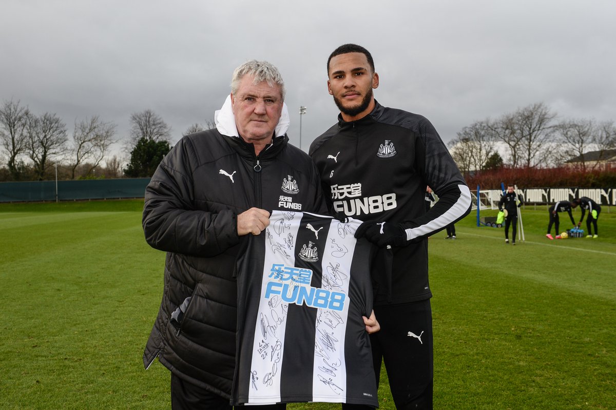 Newcastle United tweet media