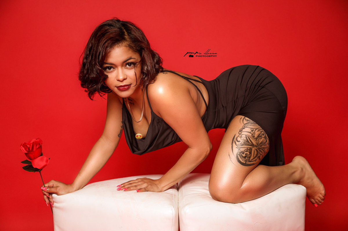 PureillusionP's tweet photo. Goodmorning Valentines Day is tight around the corner hurry up and book your session and also book your Pureillusion Models https://t.co/IrF6gE3mFP