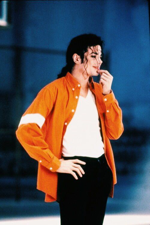 caption_hoe's tweet photo. MICHAEL JACKSON CAPTIONS https://t.co/tC0I1g33si