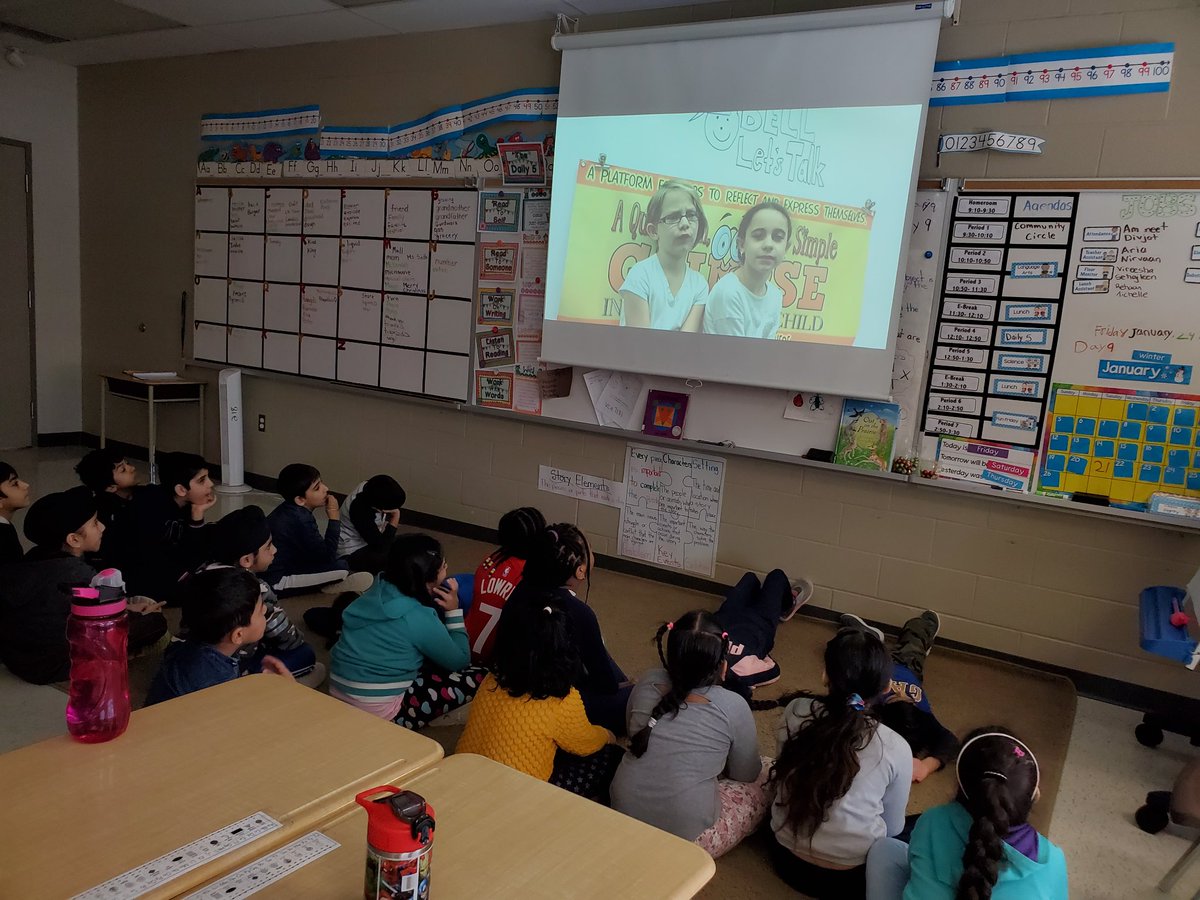 RSodhi15's tweet photo. In 2A we talked about how you can help someone have a good day. Afterwards students watched a video about #mentalhealth and created their #BellLetsTalk messages.
#climatepeel #endthestigma @FairlawnPSPDSB https://t.co/dVagoHXOC8