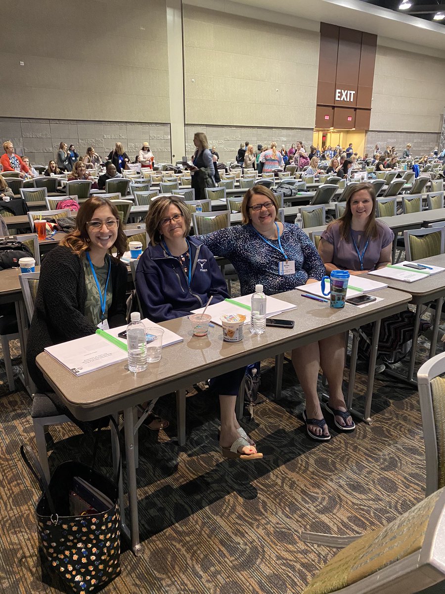 pamelahrtn's tweet image. Day 2 @SolutionTree Ready to go! 😊 #PLCSummit