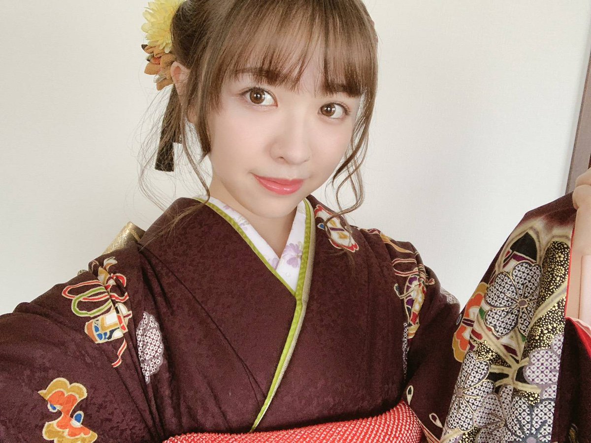 miria___393's tweet photo. 遅くなったけど新成人おめでとう😚

また顔見せにお祝いに行くね笑 https://t.co/e8AI6y0jqa