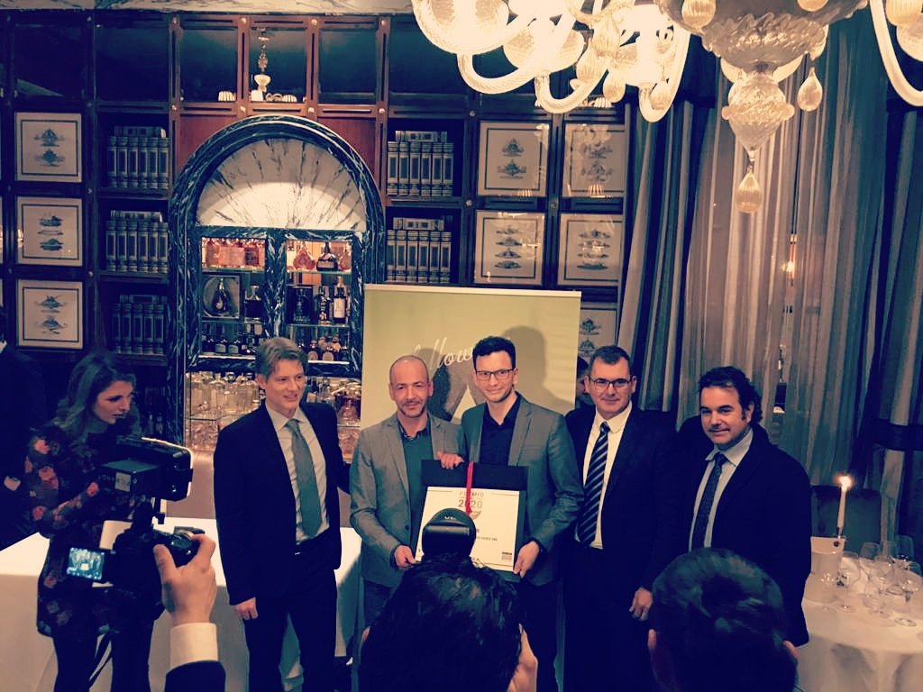 Agrisyst's tweet photo. AgriSyst ontvangt gouden innovatieprijs! 
#trots #ReturnOnData #SmartFarming #PigExpert 
https://t.co/eNCR00I2rI https://t.co/VdGcWyH8ID