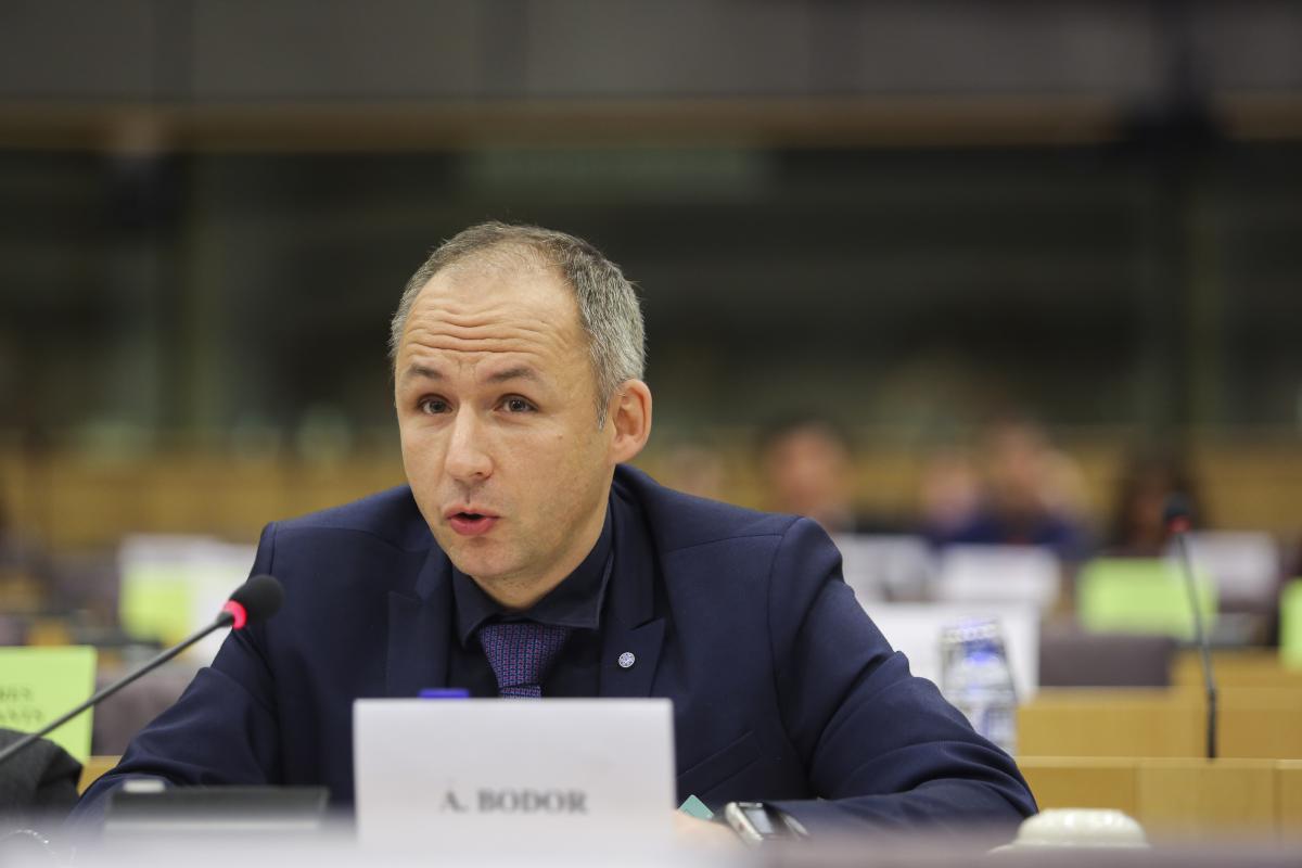 ecfeurovelo's tweet photo. The ECF’s Advocacy and #EuroVelo Director, Adam Bodor, leaves the ECF

☀️ 🚲 He has made a significant contribution to the development of the European cycle route network

Here you can learn more about his 9 years with ECF: https://t.co/BGuWxIpycx https://t.co/27Ug2V6zyP
