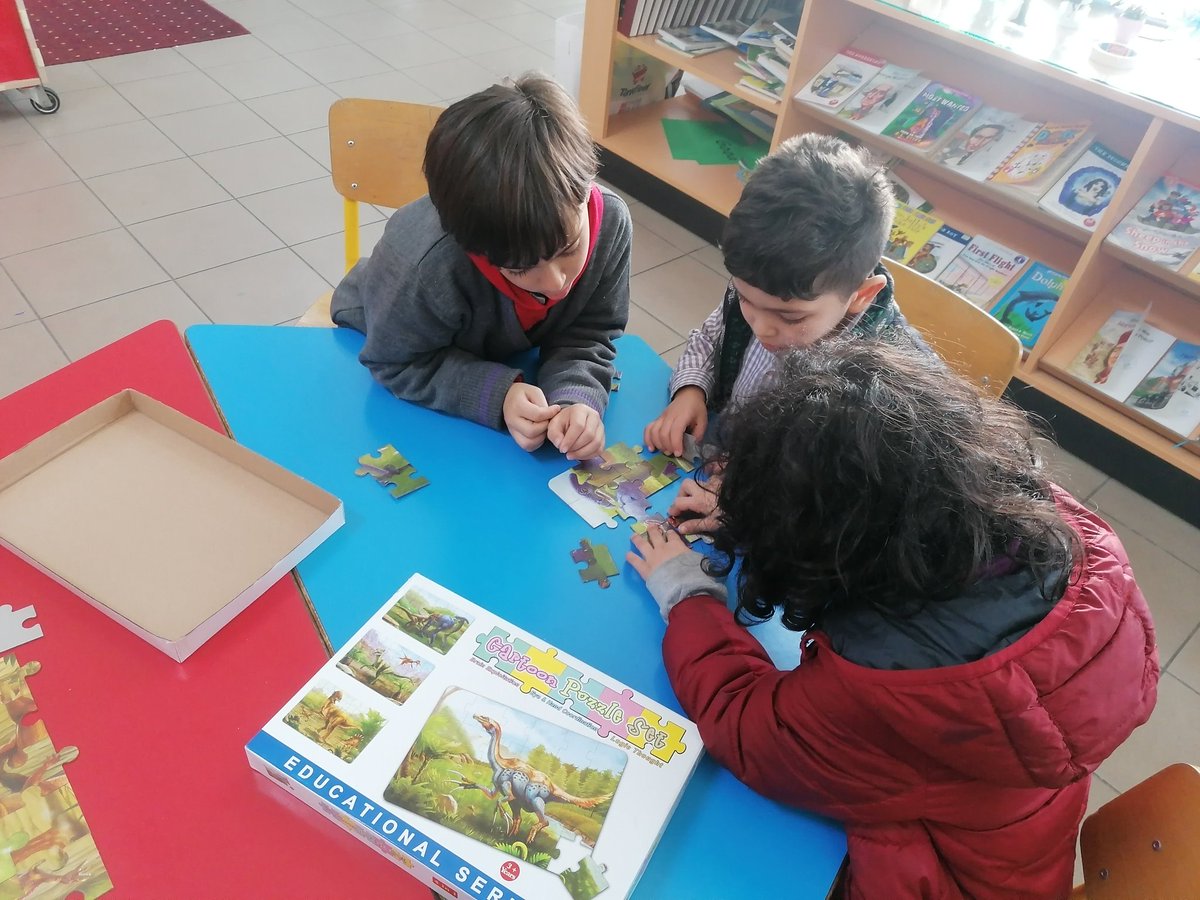 ReinaZaybak's tweet photo. Grade two learners celebrate ''The National Puzzle Day" on their own. #puzzleday #29January #Grade2learners #together
@DawhaHighSchool @MonaJalaleddine https://t.co/6hDYjTqxTq