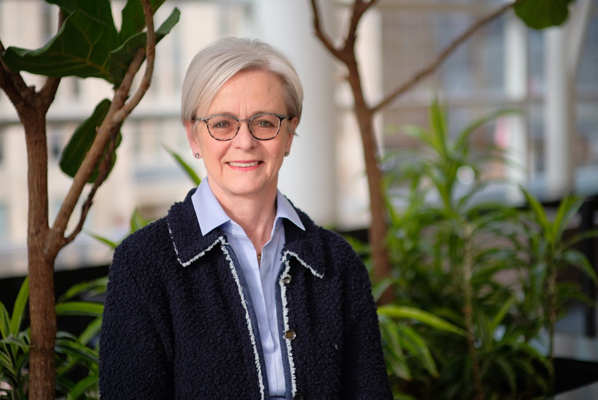 Excited to announce the appointment of <a href="/HeidiSchmidtRad/">Heidi Schmidt</a> as Program Medical Director of the Joint Dept of Medical Imaging <a href="/UHN/">University Health Network</a> <a href="/SinaiHealth/">Sinai Health</a> <a href="/WCHospital/">Women's College Hospital</a>.  After progressive leadership roles as division head, site director and interim Chief, proud to see her take the official helm!