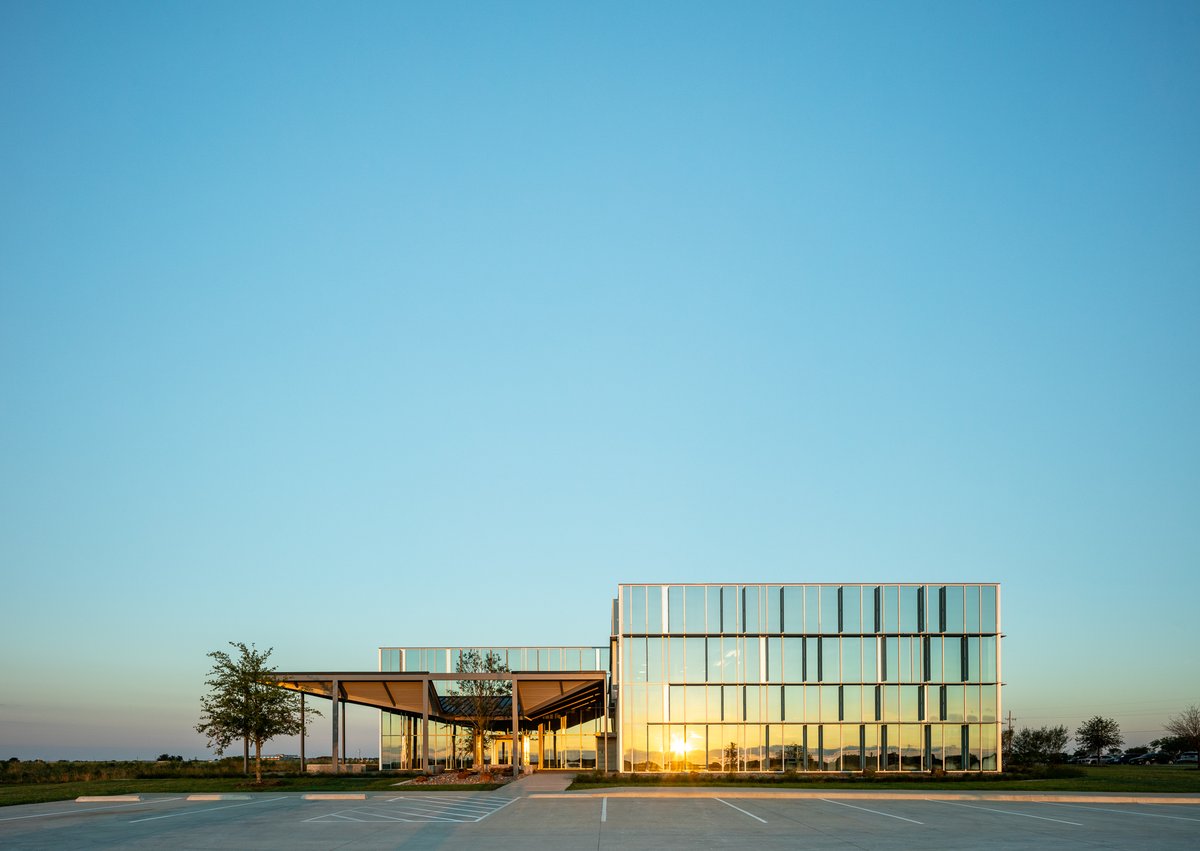 Modern In Denver tweet media
