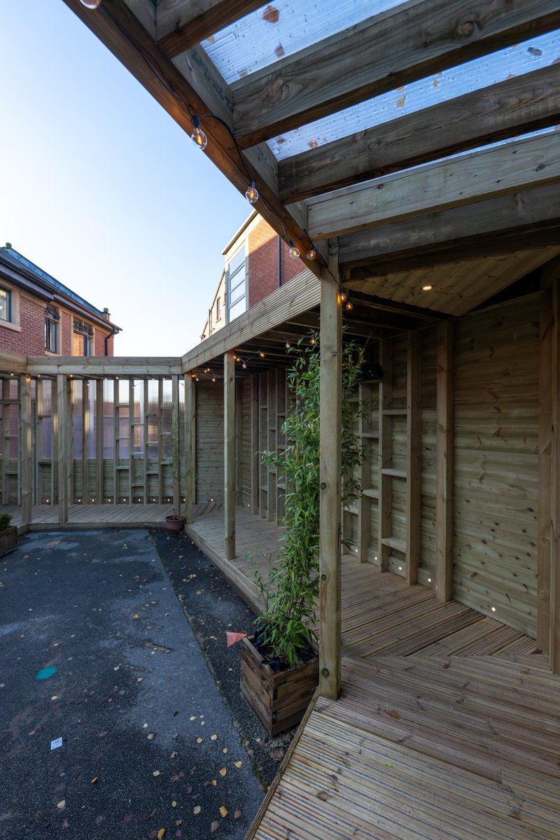 HarmerFitz's tweet photo. Timber frame connecting structure, fab little project @cliftonlearning @stpetersyork #earlyyears #wood #outdoorlearning #york #architecture #timberframe @timcornbill https://t.co/3eLYJjdSeC