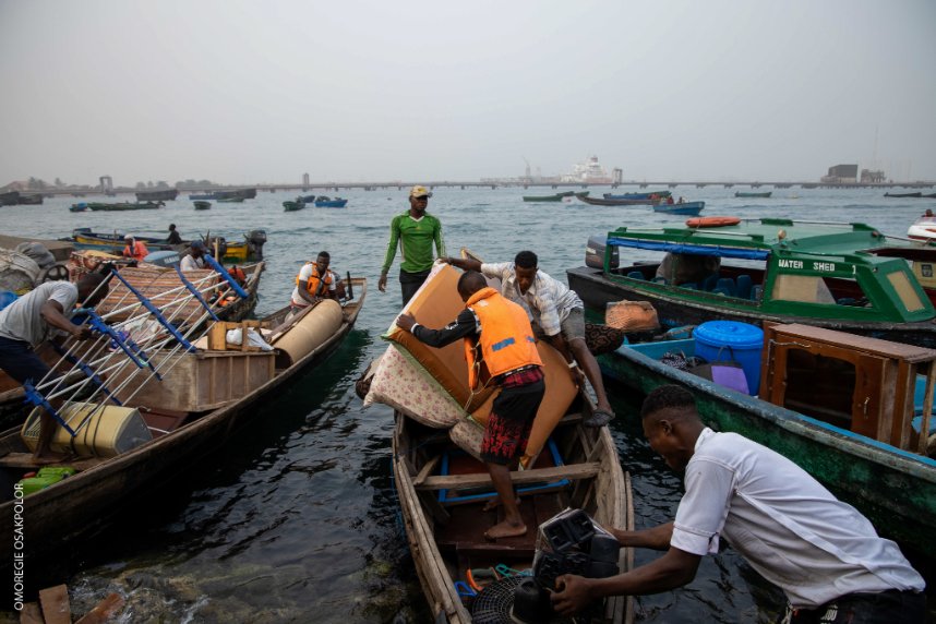 TellThatStory1's tweet photo. https://t.co/eMfnBo42u1
A story from @omoregieosakpolor on the eviction of Tarkwa Bay families. https://t.co/vmnk9v1UH5