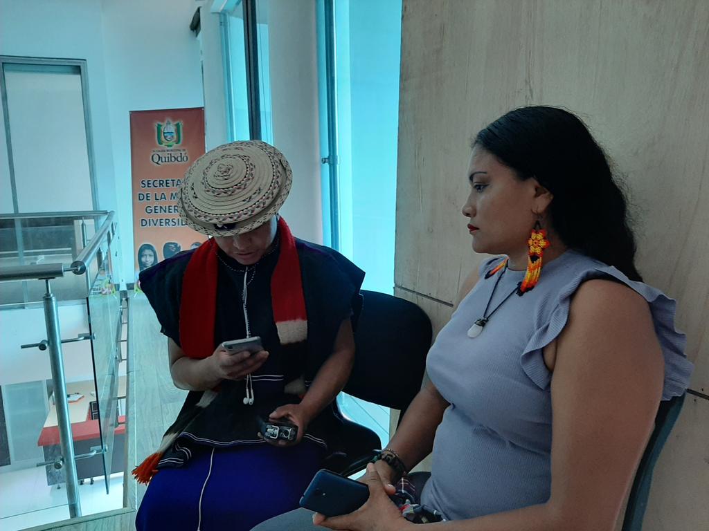 CJAkubadaura's tweet photo. #Colombia
#ProgramaDepartamental #MujeresIndígenasChocó
#MesaIndígenaChocó
Seguimos tejiendo procesos desde la comunicación para seguir en la protección de los derechos de nuestros pueblos. @ONIC_Colombia @BrujulaCom @ONUMujeresCol https://t.co/1xa2WoHRuz