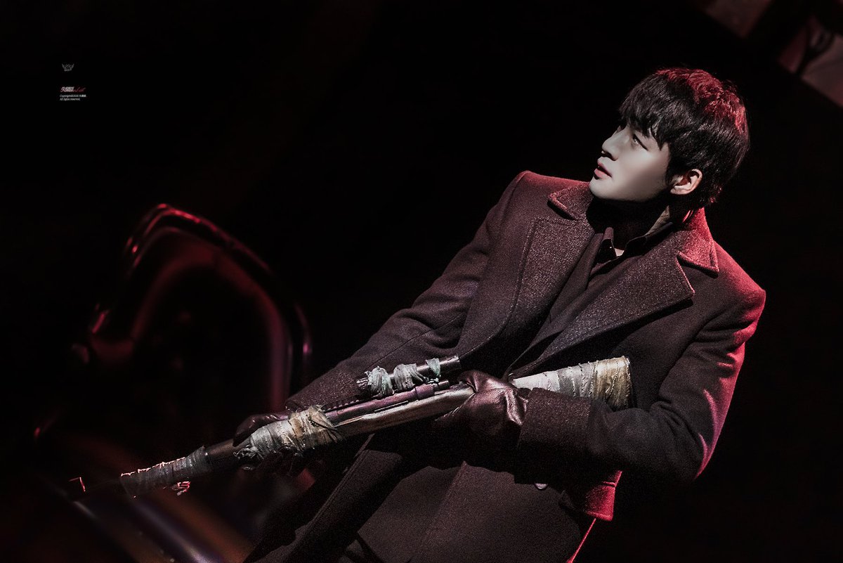 𝐍𝐈𝐆𝐇𝐓𝐆𝐋𝐎𝐖 tweet media