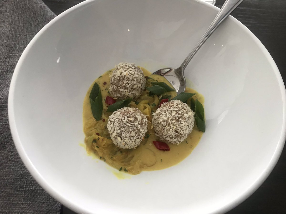 __Shezi's tweet photo. Carrot and beetroot salad; cauliflower meatless meatballs; barley salad with mushrooms and fennel; berry salsa
#TeamBuilding at the #GoodFoodStudio https://t.co/FrWzk4egvV