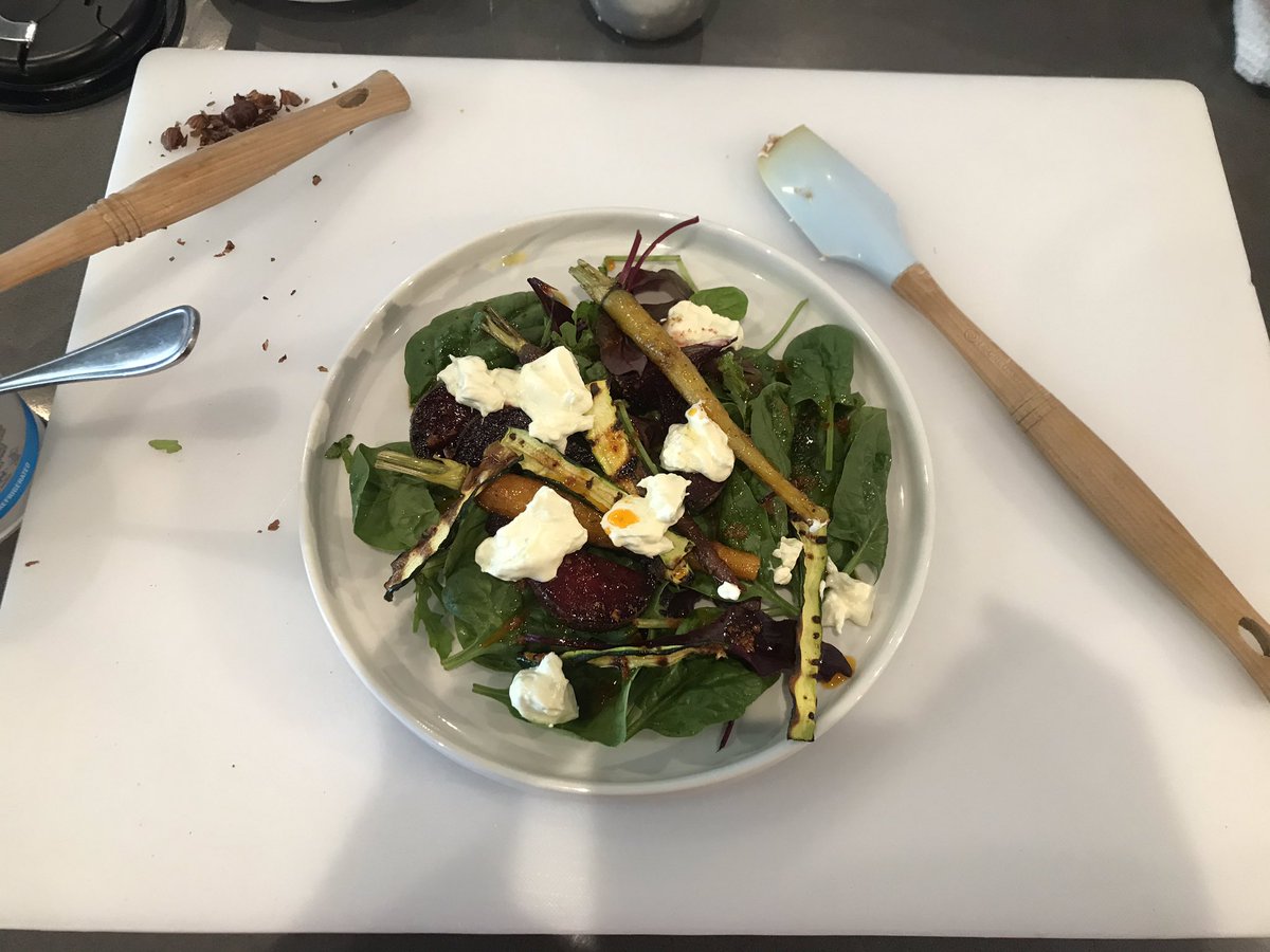 __Shezi's tweet photo. Carrot and beetroot salad; cauliflower meatless meatballs; barley salad with mushrooms and fennel; berry salsa
#TeamBuilding at the #GoodFoodStudio https://t.co/FrWzk4egvV