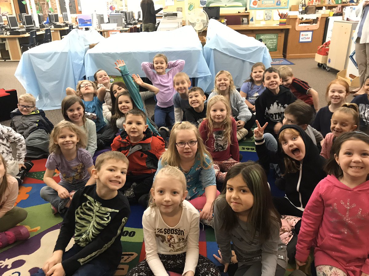 MrsMRuff's tweet photo. I’m having fun with the Kindergarten and First graders in STEM Club! Today was day 2 of STEM Club! We learned that water is “sticky” & has surface tension by seeing how many drops of water we could fit on a penny before it spilled over. #vbrocks @sdjvanburen #sdjstem https://t.co/Nft8VBJILc