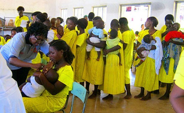 AlaikaFDN's tweet photo. #AlaikaFoundation
⭐Our mission is to Give Hope To The Hopeless. 
🔆Ongoing project: Women In Prison. 
➡️Join us as we raise funds to donate pads to the women and pampers for babies. 
➡️Reach us on +256706225167. Togother we can make a difference. 
#donate #women #WomenInPrison https://t.co/cIc9EtKy9H