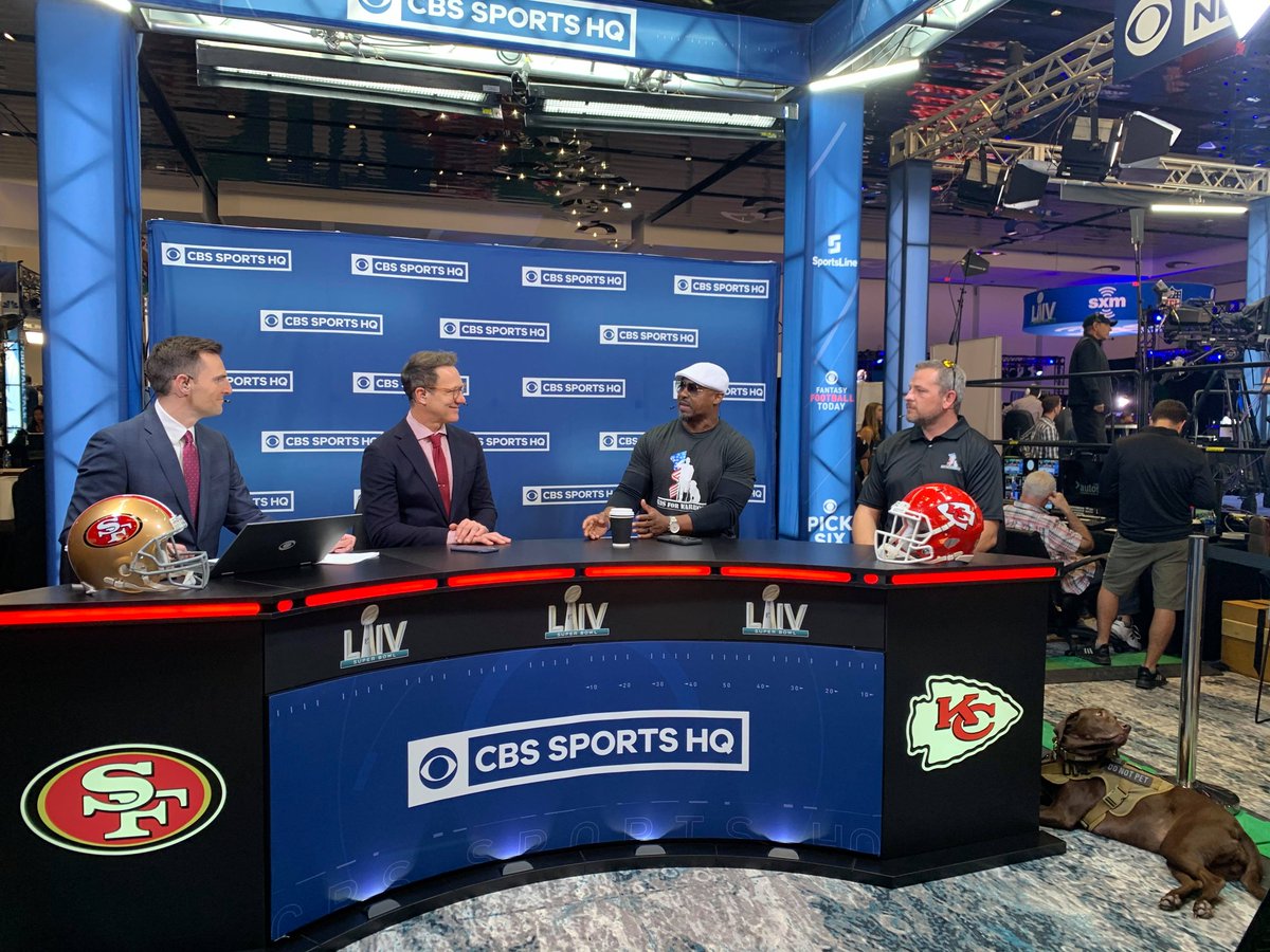 k9sforwarriors's tweet image. For 16 years, Brian Dawkins wore #20 in the NFL. In 2020 he is helping us shine a light on #VeteranSuicide. A staggering 20 veterans a day take their own lives, and throughout 2020 we are asking you to recognize that these 20 veterans have a name. #20IsAName #DawkTalk #PFHOF2018