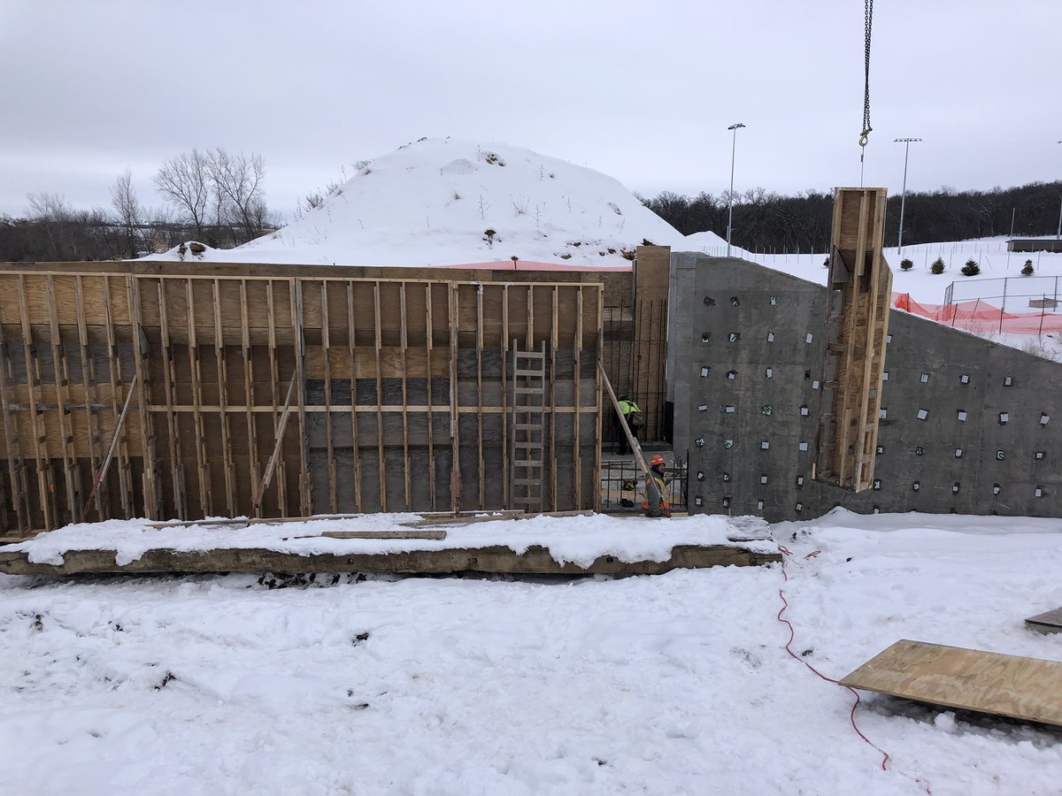 JSchreinerPE's tweet image. I thought there were two distinct seasons in WI? Keep’er movin! @KL_Engineering #VASD @CityofVerona12