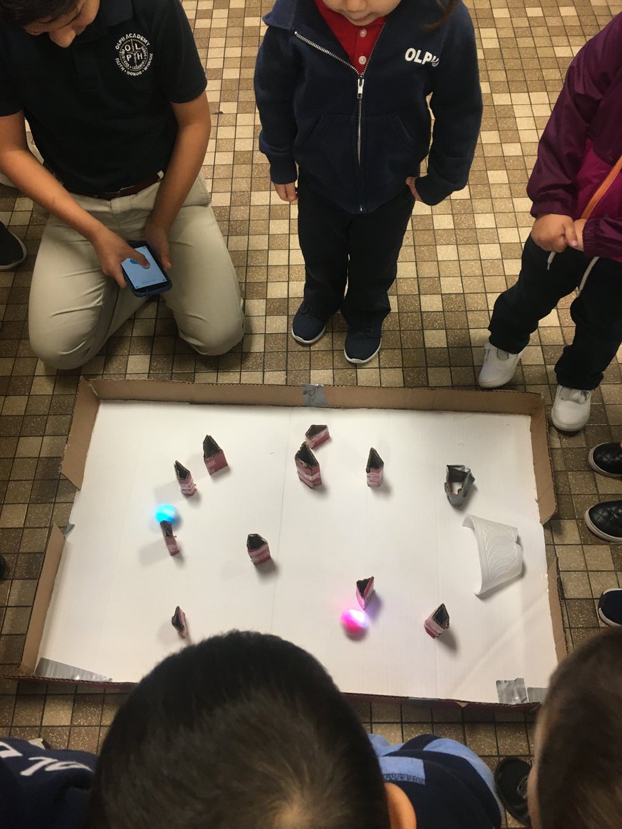 olphacademycc's tweet image. Pre K 2 students enjoying time at School Stream Fair. 5th - 8th  grade students displayed projects for elementary students to enjoy. Science Teacher Mr. Bazan  was in charge of Stream Fair. Great Job!