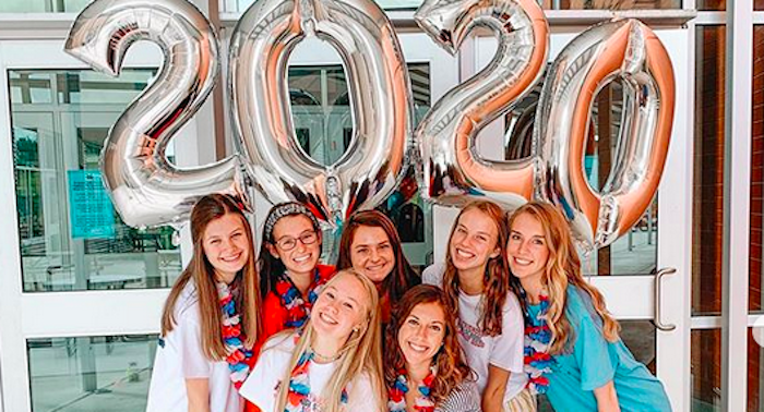 TriSeniorYear's tweet photo. If you're a college-bound senior, you may feel like you can CRUISE to graduation, but here are 6 important tasks that you need to stay on top of this semester: #classof2020 #senioryear #trianglesenioryear #collegeadmissions #collegeapplication #collegeapps
https://t.co/RpMvqFbyBj https://t.co/sHfGC31f3C