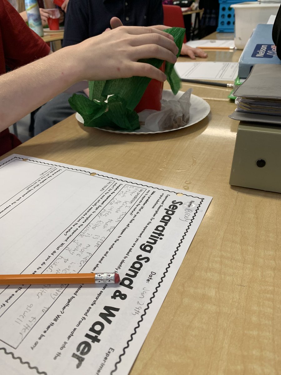 mspottergrade7's tweet photo. Pure substances and mixtures investigation this morning.. separating mixtures! Science 🧫 @SPCSSFalcons https://t.co/1UBQtB4YMz