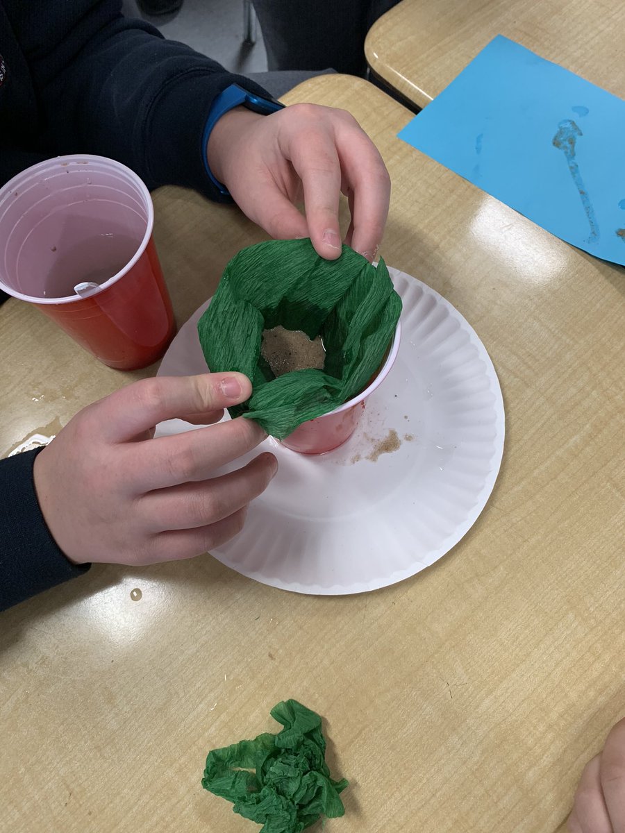 mspottergrade7's tweet photo. Pure substances and mixtures investigation this morning.. separating mixtures! Science 🧫 @SPCSSFalcons https://t.co/1UBQtB4YMz