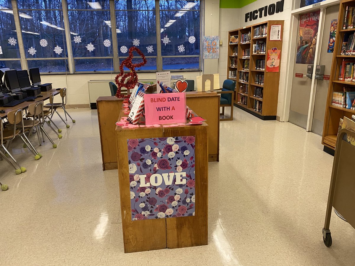 OSMS_Library's tweet photo. Blind Date With a Book! All of the books were checked out by day two. Restocking.🙂 https://t.co/8DoRhJQGzU