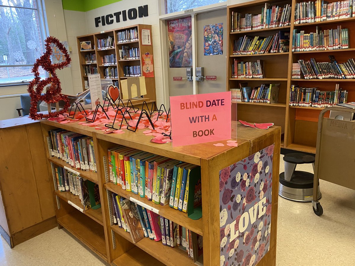 OSMS_Library's tweet photo. Blind Date With a Book! All of the books were checked out by day two. Restocking.🙂 https://t.co/8DoRhJQGzU