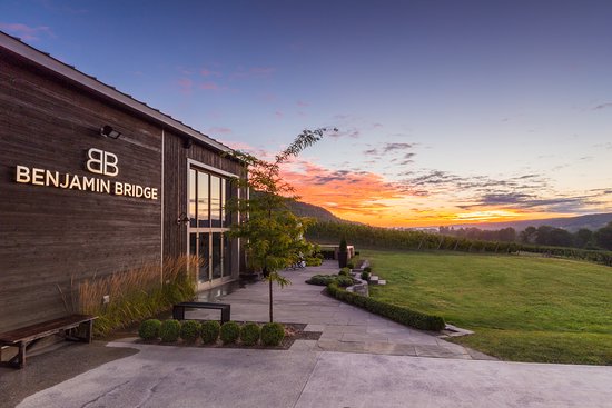 ADVWineSchool's tweet photo. WSET Level 3 Award in Wines in Annapolis Valley starting in March - https://t.co/eCu7kHSlXk The course delves deep into wine regions of the world. For those looking to further their careers in the wine industry, this course is a must! Course will be held at Benjamin Bridge Winery https://t.co/7DbdxHn0Bh