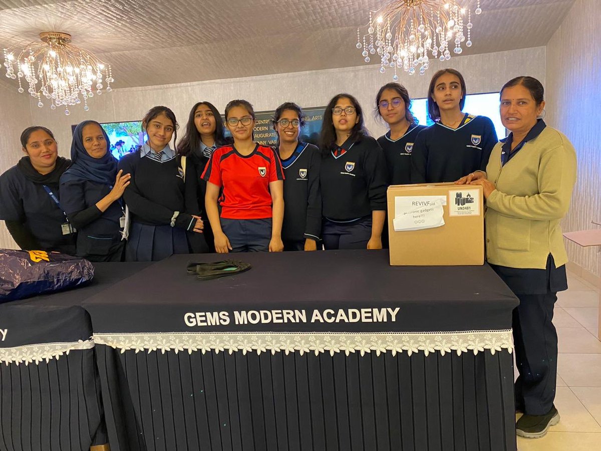 ElishaSengupta's tweet photo. Another successful sharing table event with Raji, Anjali, Shrishti,Neha, Bianca and Esha. Thanks to @TraffordGregor1  for all you support. https://t.co/cqo8Vo9Os8