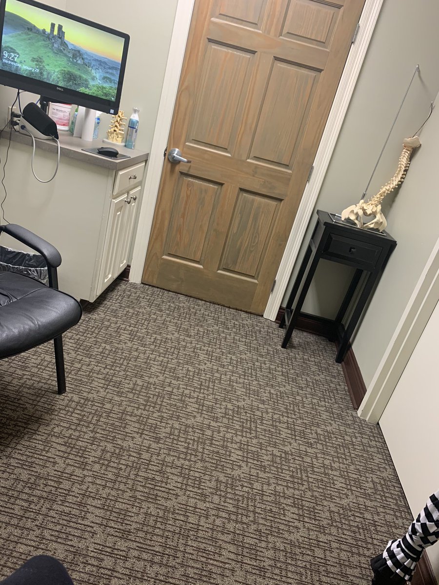 LOTPCasey's tweet photo. Getting that back worked on...damn It sucks getting old!!!! π΅π»ππ» #TheStruggleIsReal #NotASpringChickenAnymore #PopItGoodDoc https://t.co/Q8WkEIHG4O