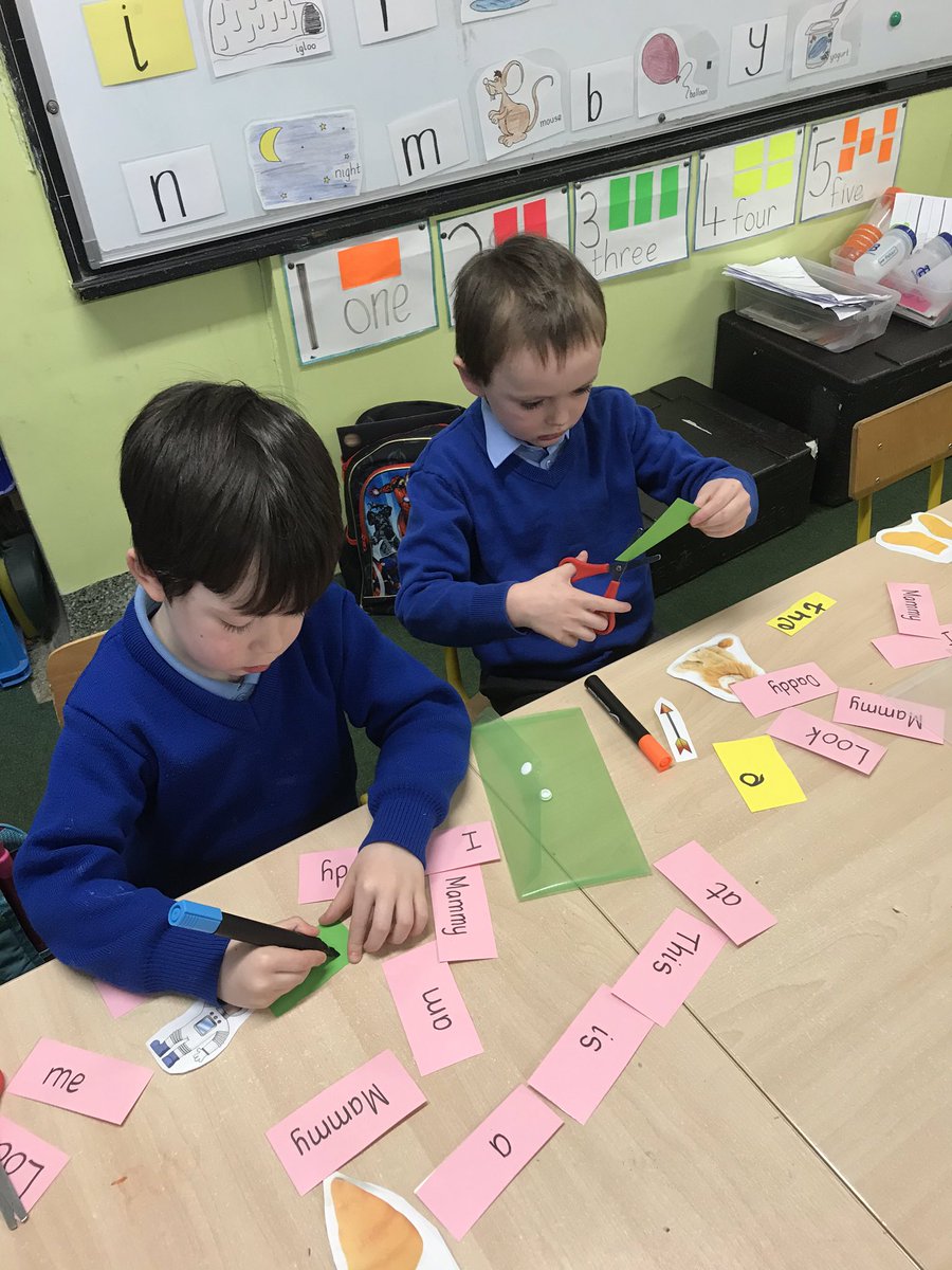 JunInfSAttracta's tweet photo. Sentence building during small group literacy time. #literacy #reading #PMReaders https://t.co/BYfzrOUBLh