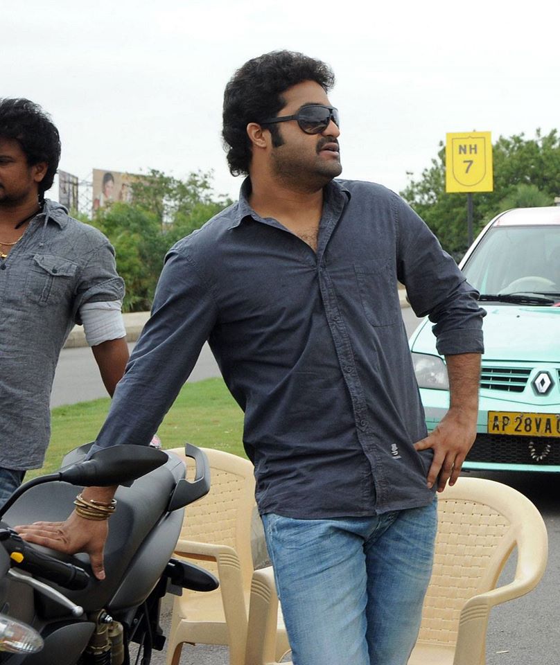 AnandTarock's tweet photo. Can I get 10 RTs 1min

#KomaramBheemNTR #RRRMovie https://t.co/iToObySTZf