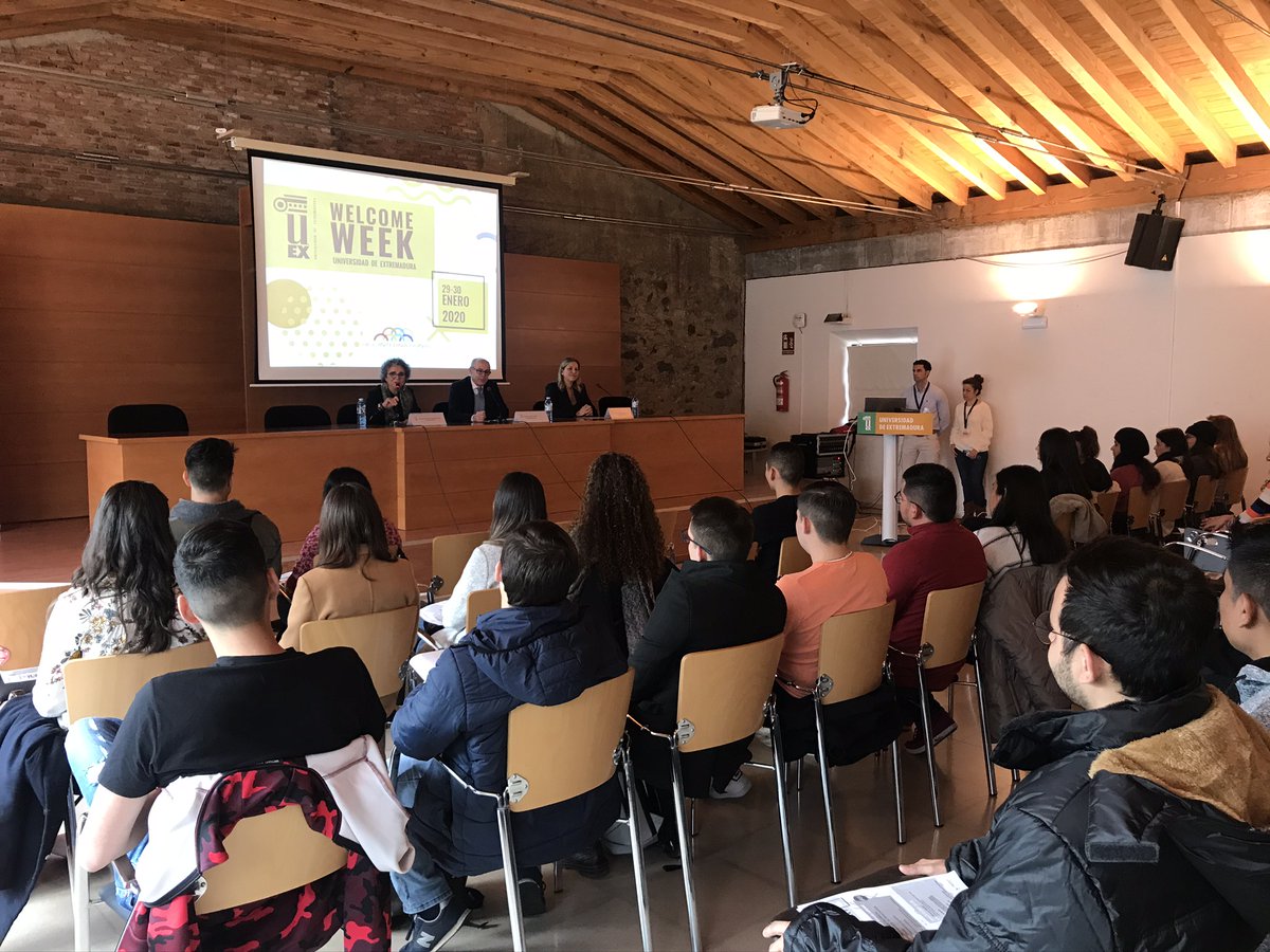 UExStudyAbroad's tweet photo. ¡Hoy hemos dado la bienvenida a 250 estudiantes internacionales que han llegado este segundo semestre a estudiar a la UEx! 😍👏 Estamos seguros de que disfrutaréis de una experiencia inolvidable 🤩 ✨
Welcome to UEx! https://t.co/dcvgzhdUyU https://t.co/Zy6XmX3U1l