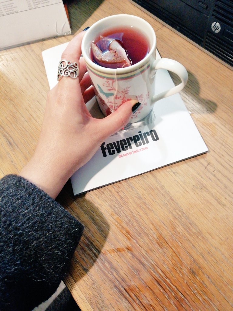 CristelaBarros's tweet photo. A couple of tea 🍵?
#chá #tea #itraining https://t.co/OAyFmyjTfx