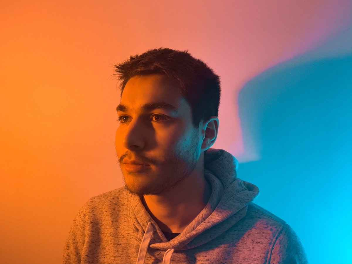 🐝 Présentation de Lucas 🐝

Je m'appelle Lucas Barrot, j'ai 21 ans, étudiant en école d'ingénieur à Paris. Je me dirige vers une majeure en cybersécurité ou en IA. Je suis actuellement en stage chez Beehelp afin d'aider l'équipe dans la première phase de développement du projet.