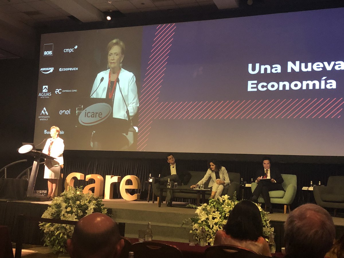 PgallardoPulso's tweet photo. 🔴Ahora: comienza el panel de #Enade2020 en el que intervendrá el ministro de Hacienda Ignacio Briones. Le da la bienvenida, la vicepresidenta de Icare Vivianne Blanlot @pulso_tw https://t.co/0E5h1Parf4