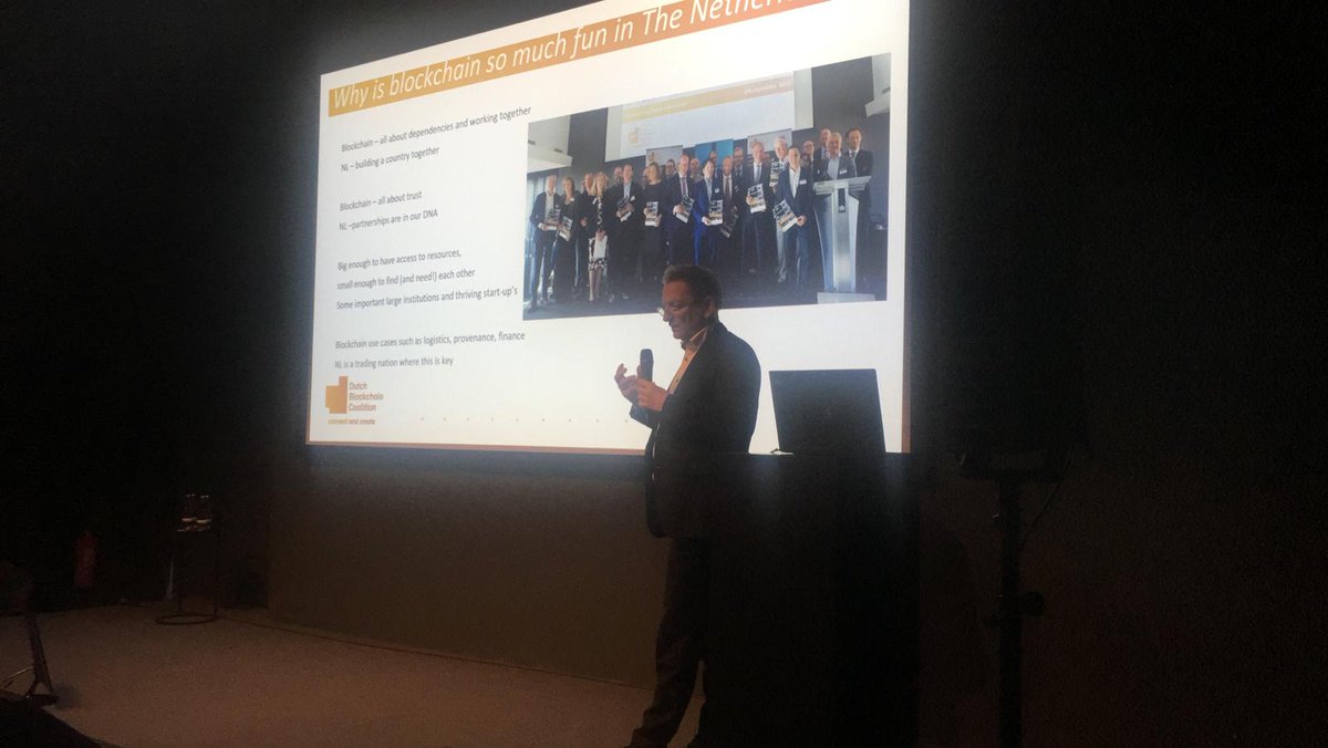 ber_chain's tweet photo. Gerard Goudsmits from @MinisterieEZK takes the stage and speaks about @BCcoalitionNL at @FactoryBerlin
#BlockCollab #Germany #Netherlands #ecosystems #collaboration https://t.co/YFnX382cKY