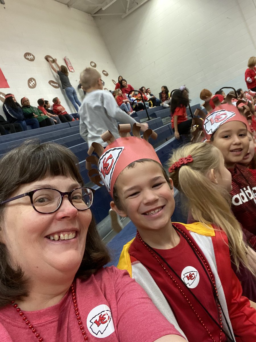 Julie Schlessman tweet media