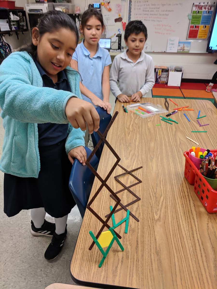 SusanGarrettALP's tweet photo. So proud of my students doing #novelengineering with the Wild Robot @suzylolley @GAE_Gators @CobbAlp https://t.co/F4uhIhQx7F