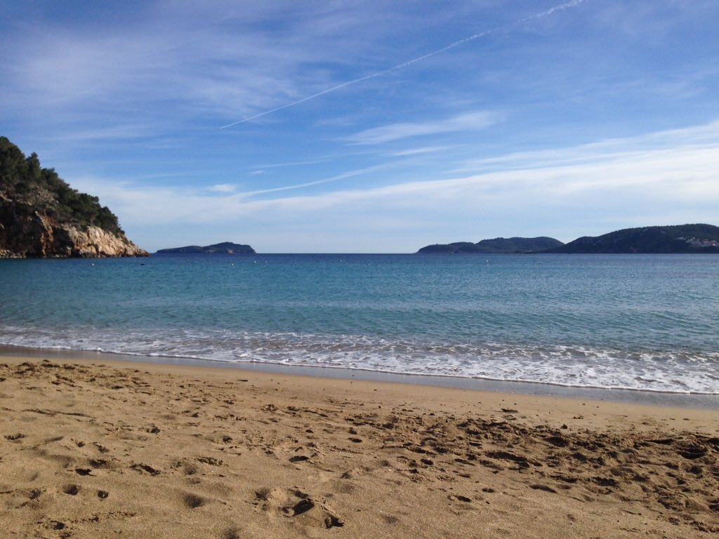 LifeWriteGuide's tweet image. Lucky enough to be teaching creative writing out here for a week. Some very powerful pieces emerging.
#ibizainjanuary